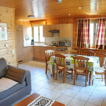 Chalet Pluton 1 בקתה *